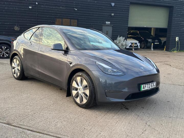 Tesla Model Y (Dual Motor) Long Range Auto 4WDE 5dr