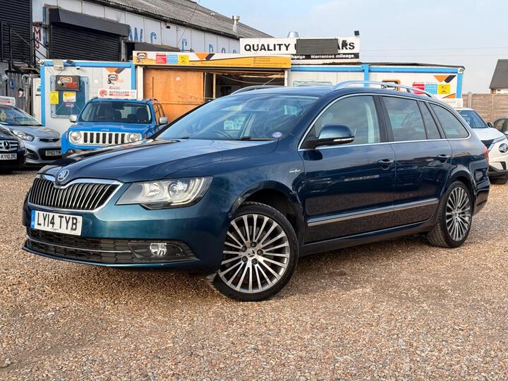 Skoda Superb 3.6 V6 Laurin & Klement DSG 4WD Euro 5 5dr