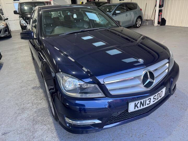 Mercedes-Benz C Class 2.1 C220 CDI BlueEfficiency AMG Sport G-Tronic+ Euro 5 (s/s) 4dr Mercedes-Benz C Class 2.1 C220 CDI BlueEfficiency AMG Sport G-Tronic+ Euro 5 (s/s) 4dr