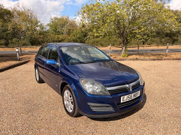 Vauxhall Astra 1.4i 16v Active 5dr