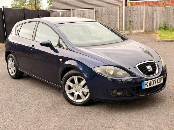 SEAT Leon 2.0 TDI Stylance DSG Euro 4 5dr