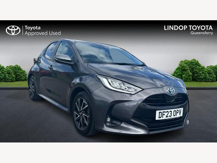 Toyota Yaris 1.5 VVT-h Design E-CVT Euro 6 (s/s) 5dr