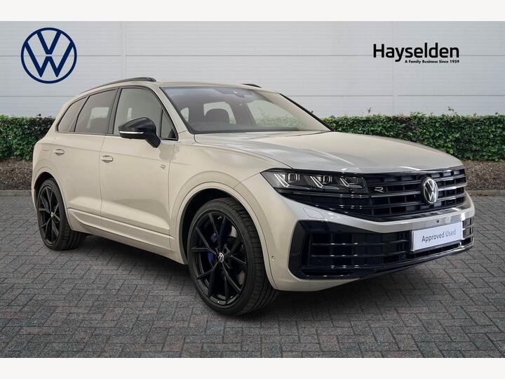 Volkswagen Touareg 3.0 V6 TSI EHybrid 14.3kWh R Tiptronic 4Motion Euro 6 (s/s) 5dr Volkswagen Touareg 3.0 V6 TSI EHybrid 14.3kWh R Tiptronic 4Motion Euro 6 (s/s) 5dr
