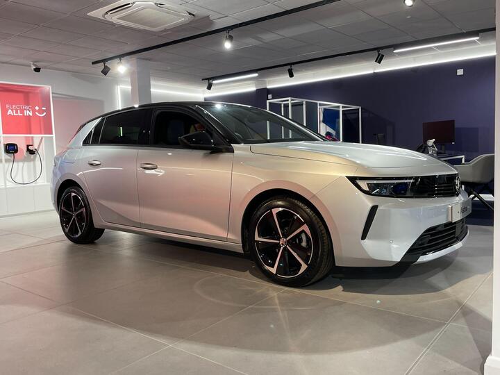 Vauxhall Astra 1.2 Turbo Griffin Euro 6 (s/s) 5dr