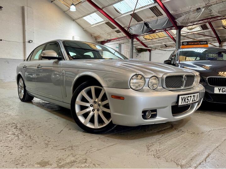 Jaguar XJ 2.7 TD Executive 4dr
