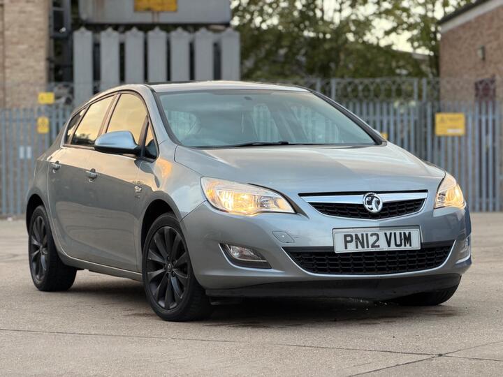 Vauxhall Astra 1.4 16v Active Euro 5 5dr