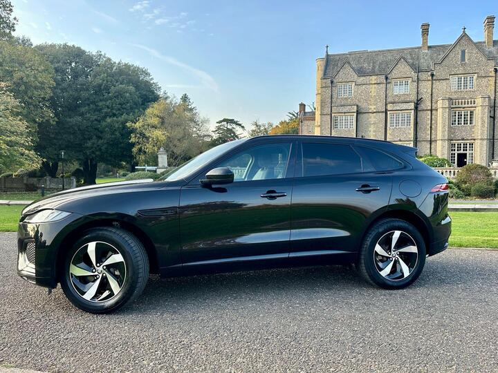 Jaguar F-PACE 2.0 P400e 19.3kWh R-Dynamic SE Black Auto AWD Euro 6 (s/s) 5dr