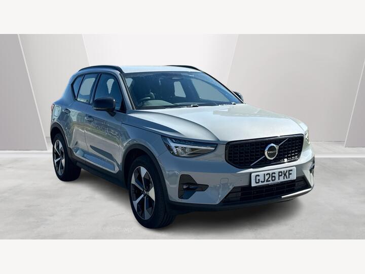 Volvo XC40 2.0 B3 MHEV Plus Dark DCT Auto Euro 6 (s/s) 5dr