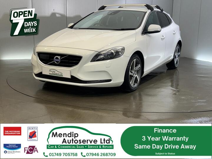 Volvo V40 2.0 D4 SE Lux Nav Hatchback 5dr Diesel Geartronic Euro 6 (s/s) (190 Ps)