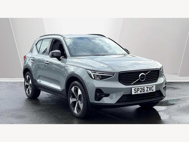 Volvo XC40 2.0 B3 MHEV Plus Dark DCT Auto Euro 6 (s/s) 5dr