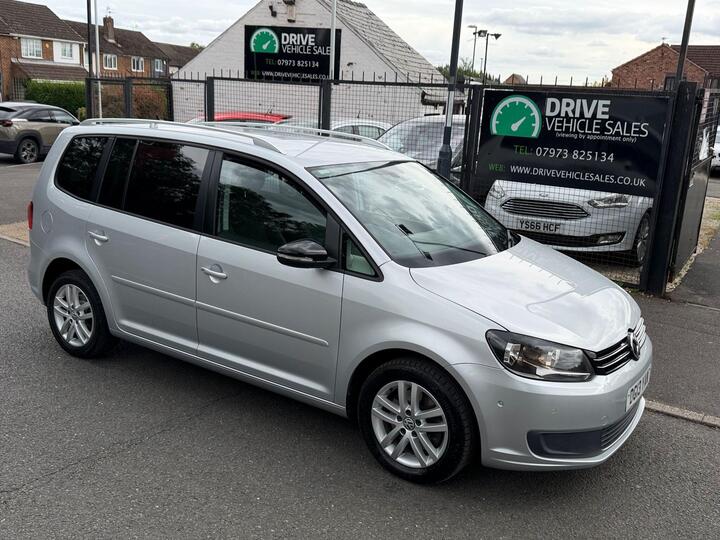 Volkswagen Touran 2.0 TDI BlueMotion Tech SE DSG Euro 5 (s/s) 5dr