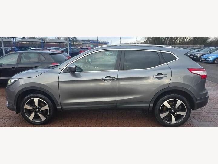 Nissan Qashqai 1.5 DCi N-Vision 2WD Euro 6 (s/s) 5dr