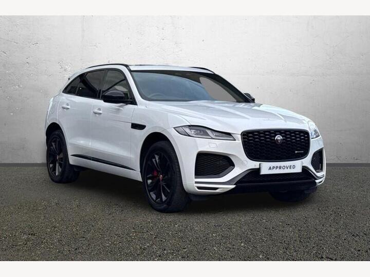 Jaguar F-PACE 2.0 P400e 17.1kWh R-Dynamic Black Auto AWD Euro 6 (s/s) 5dr Jaguar F-PACE 2.0 P400e 17.1kWh R-Dynamic Black Auto AWD Euro 6 (s/s) 5dr