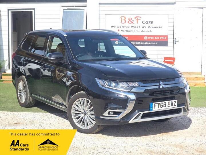 Mitsubishi Outlander 2.4h TwinMotor 13.8kWh 4h CVT 4WD Euro 6 (s/s) 5dr
