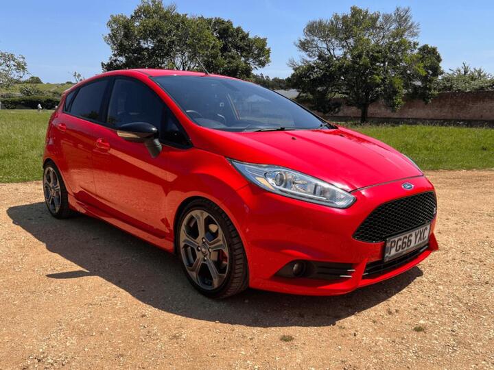 Ford Fiesta 1.6T EcoBoost ST-3 Euro 6 5dr