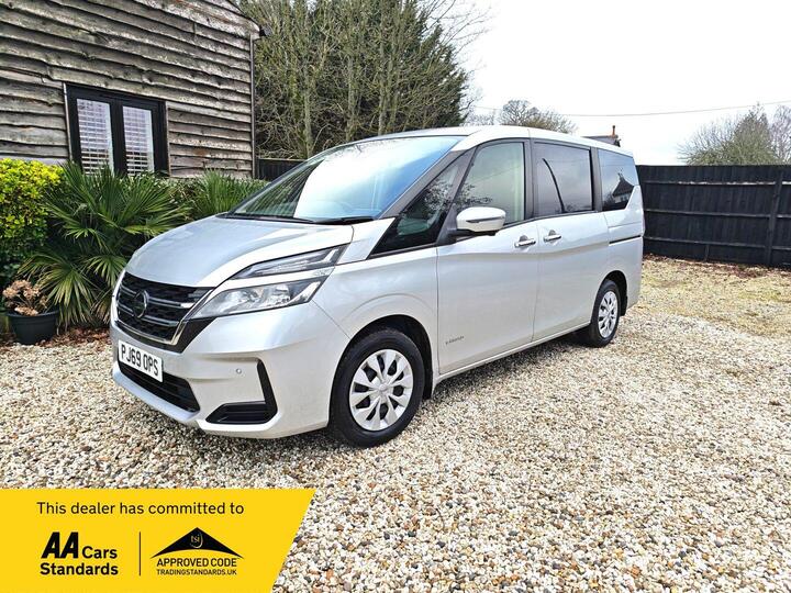 Nissan Serena 2.0 AUTO HYBRID 7 SEATER TOP SPEC