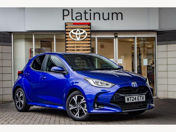 Toyota Yaris 1.5 VVT-h Design E-CVT Euro 6 (s/s) 5dr