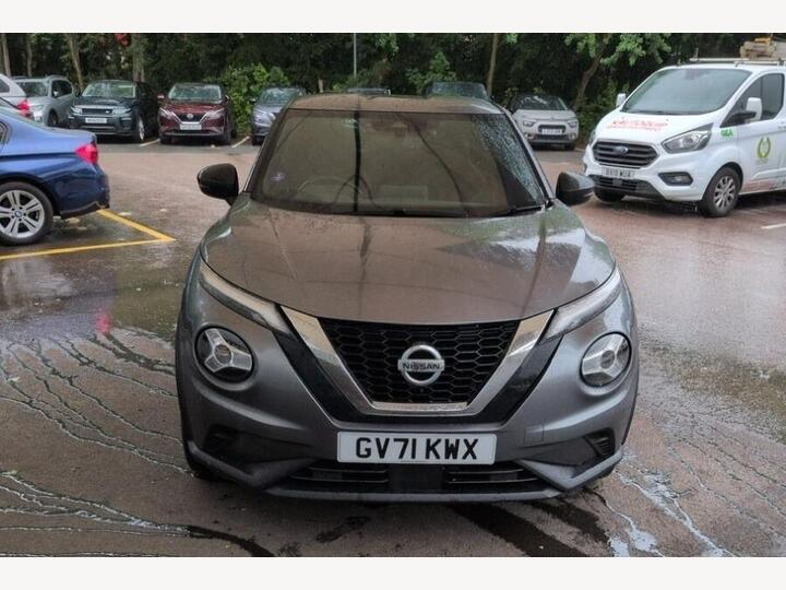 Nissan Juke 1.0 DIG-T N-Connecta Euro 6 (s/s) 5dr