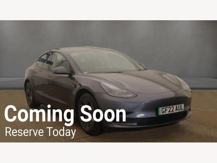 Tesla Model 3 Standard Range Plus Auto RWD 4dr