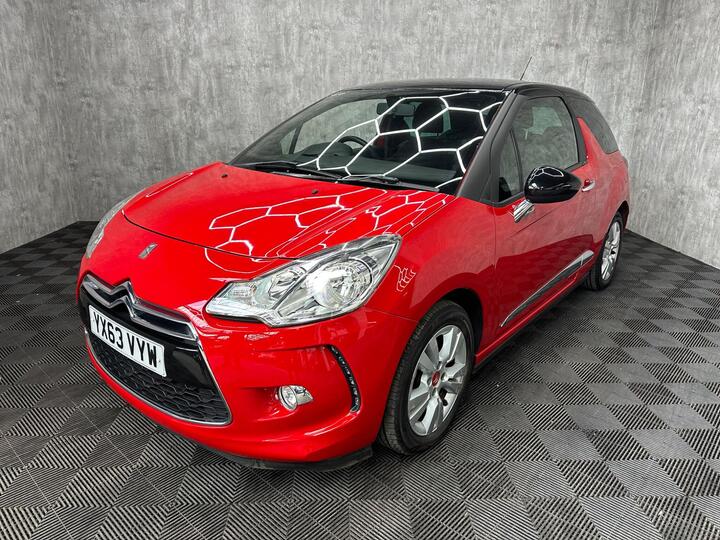 Citroen DS3 1.6 E-HDi Airdream DStyle Euro 5 (s/s) 3dr Citroen DS3 1.6 E-HDi Airdream DStyle Euro 5 (s/s) 3dr