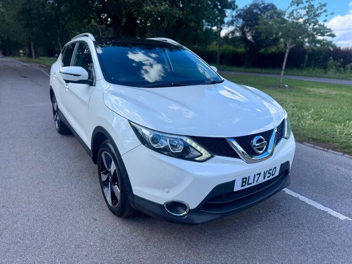 Nissan Qashqai 1.2 DIG-T N-Connecta XTRON 2WD Euro 6 (s/s) 5dr