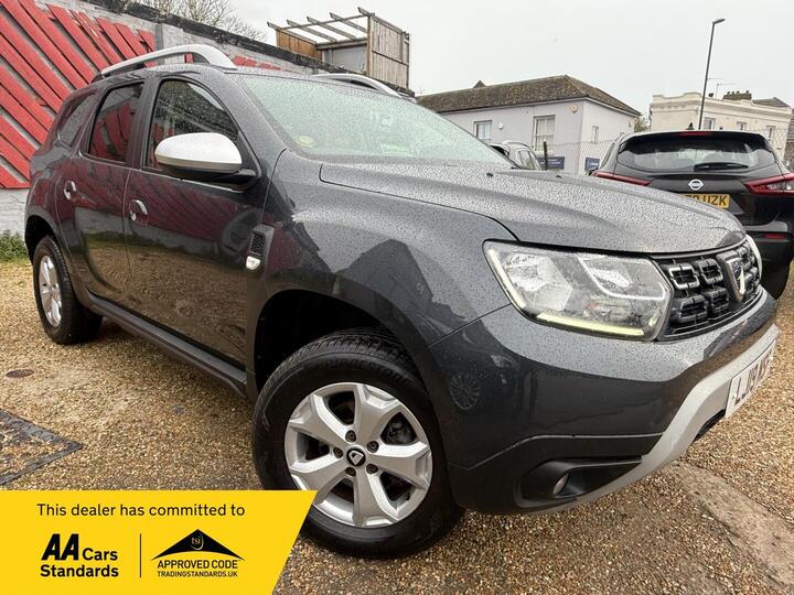 Dacia Duster 1.6 SCe Comfort Euro 6 (s/s) 5dr Dacia Duster 1.6 SCe Comfort Euro 6 (s/s) 5dr