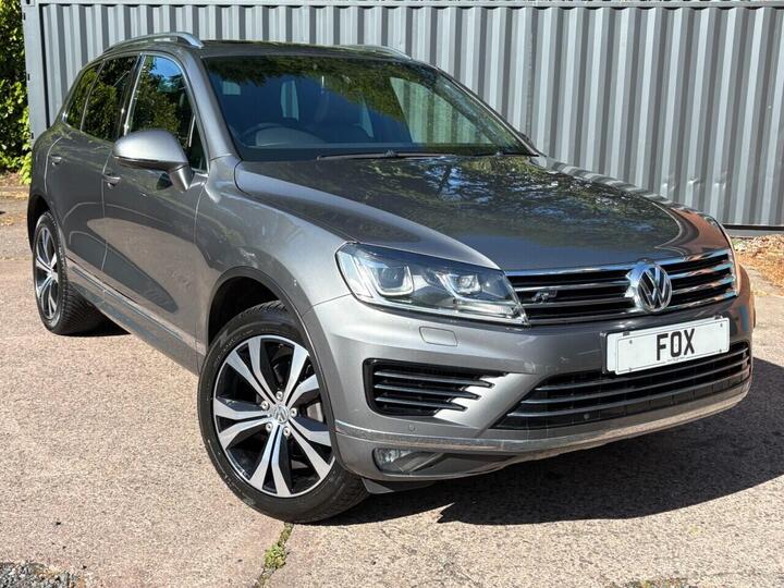 Volkswagen TOUAREG 3.0 TDI V6 BlueMotion Tech R-Line Tiptronic 4WD Euro 6 (s/s) 5dr