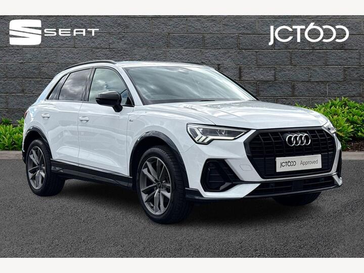 Audi Q3 1.5 TFSI CoD 35 Black Edition S Tronic Euro 6 (s/s) 5dr