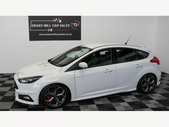 Ford FOCUS 2.0T EcoBoost ST-3 Euro 6 (s/s) 5dr