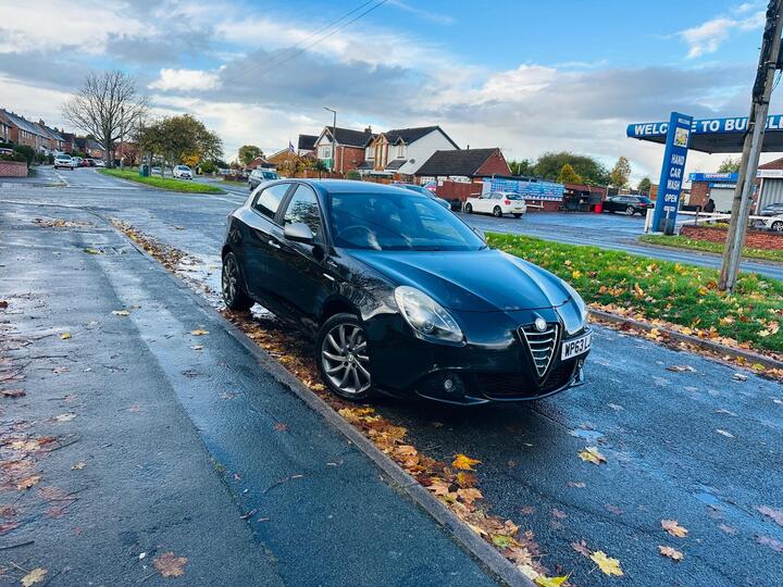 Alfa Romeo Giulietta 1.4 TB MultiAir Collezione Euro 5 (s/s) 5dr Alfa Romeo Giulietta 1.4 TB MultiAir Collezione Euro 5 (s/s) 5dr