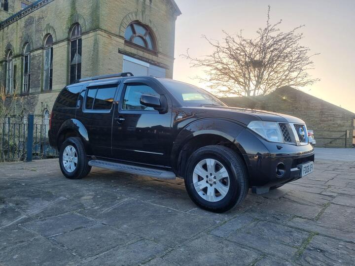 Nissan Pathfinder 2.5 DCi Aventura 5dr