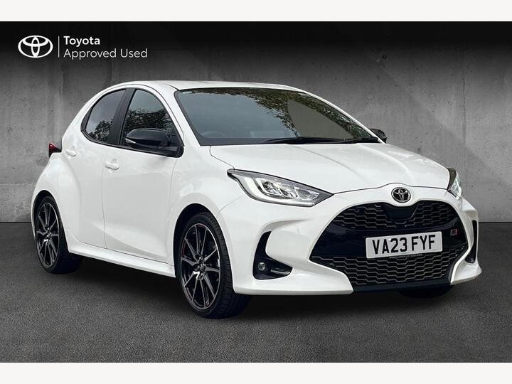 Toyota Yaris 1.5 VVT-h GR SPORT E-CVT Euro 6 (s/s) 5dr