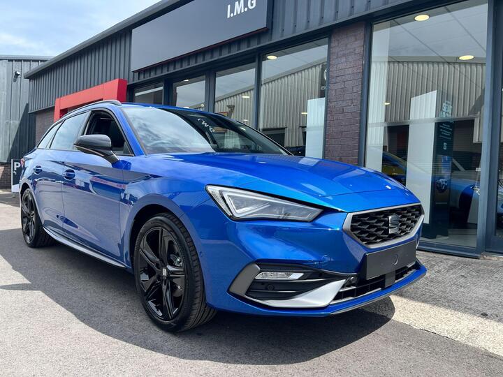 SEAT Leon 1.5 ETSI MHEV FR Black Edition DSG Euro 6 (s/s) 5dr
