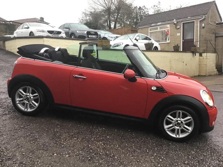 MINI Convertible 1.6 Cooper Euro 5 (s/s) 2dr