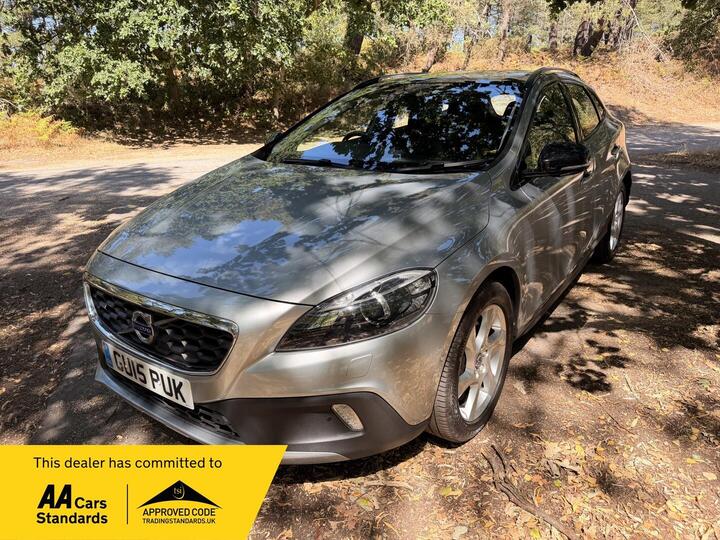 Volvo V40 Cross Country 2.0 T5 Lux Nav Geartronic AWD Euro 6 (s/s) 5dr