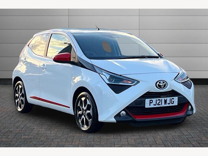 Toyota AYGO 1.0 VVT-i X-trend Euro 6 5dr (Safety Sense) Toyota AYGO 1.0 VVT-i X-trend Euro 6 5dr (Safety Sense)