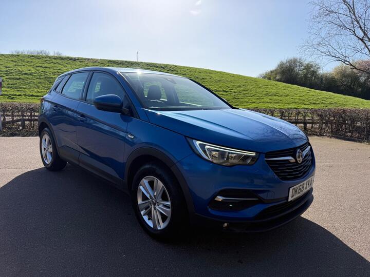 Vauxhall Grandland X 1.2 Turbo SE Euro 6 (s/s) 5dr