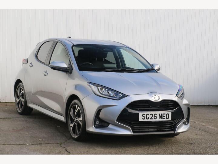Toyota Yaris 1.5 VVT-h Design E-CVT Euro 6 (s/s) 5dr