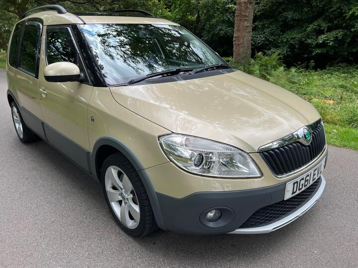 Skoda Roomster 1.2 TSI Scout DSG Euro 5 5dr