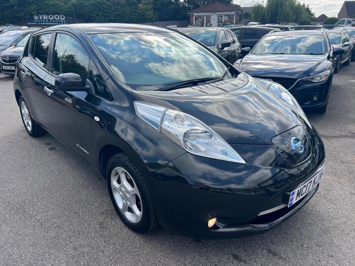 Nissan Leaf 30kWh Acenta Auto 5dr