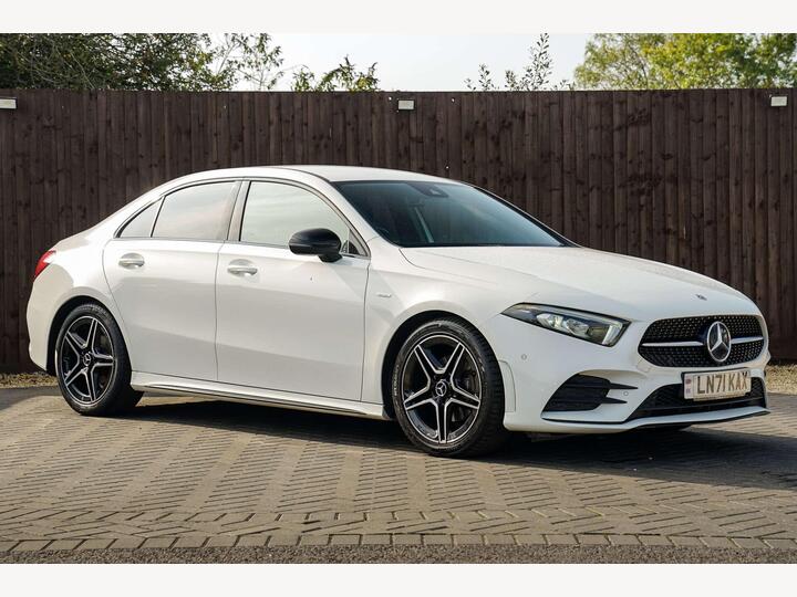 Mercedes-Benz A CLASS 1.3 A180 AMG Line Edition (Executive) 7G-DCT Euro 6 (s/s) 4dr