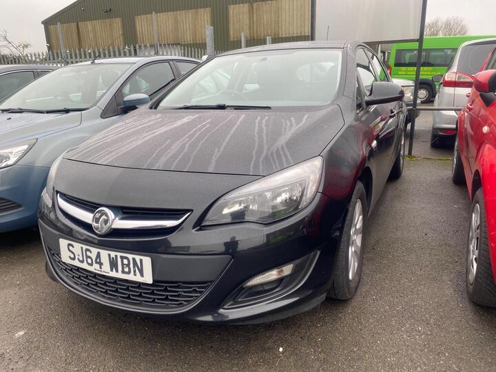 Vauxhall Astra 1.6 CDTi EcoFLEX Design Euro 6 (s/s) 5dr Vauxhall Astra 1.6 CDTi EcoFLEX Design Euro 6 (s/s) 5dr