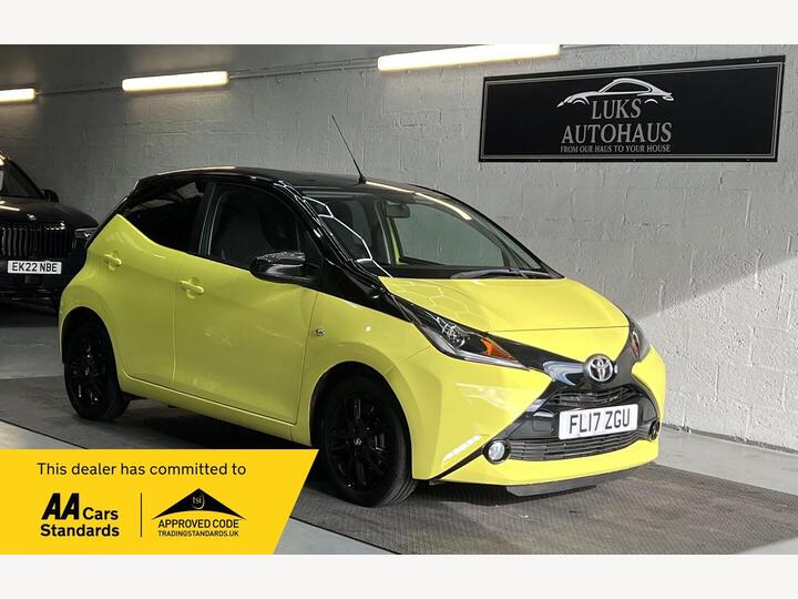 Toyota AYGO 1.0 VVT-i X-cite 3 Yellow Bi-Tone Euro 6 5dr