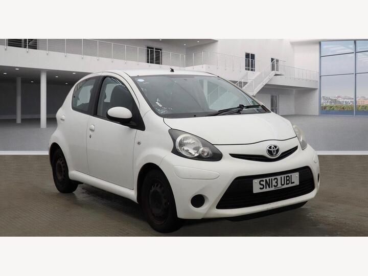 Toyota AYGO 1.0 VVT-i Ice Euro 5 5dr