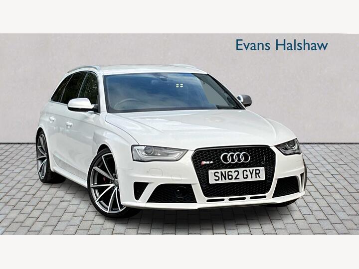 Audi RS4 4.2 FSI V8 S Tronic Quattro Euro 5 5dr Audi RS4 4.2 FSI V8 S Tronic Quattro Euro 5 5dr