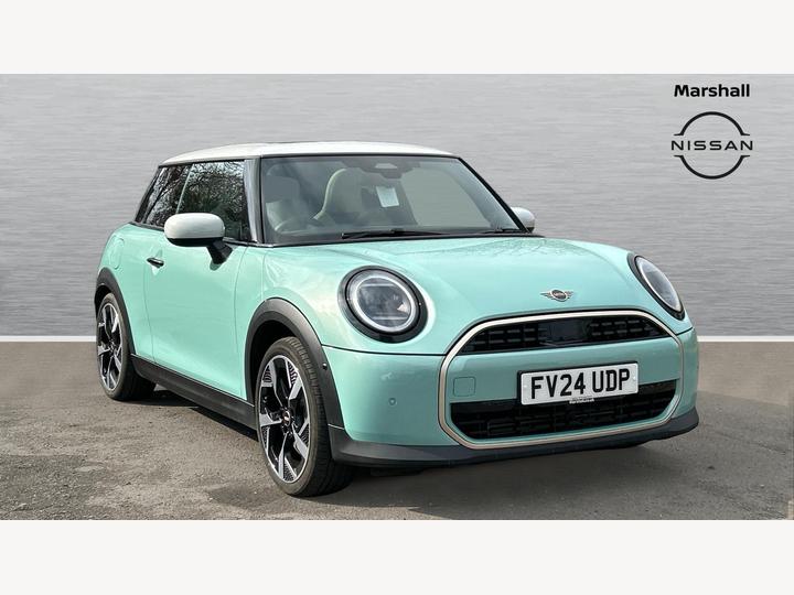 MINI Cooper 1.5C Exclusive Steptronic Euro 6 (s/s) 3dr