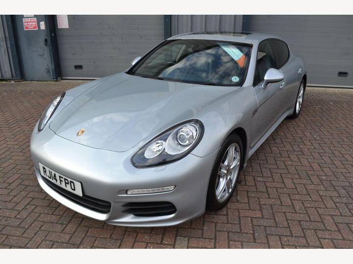 Porsche Panamera 3.0D V6 TiptronicS Euro 5 (s/s) 5dr Porsche Panamera 3.0D V6 TiptronicS Euro 5 (s/s) 5dr