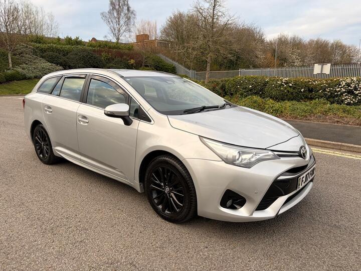 Toyota Avensis 1.6 D-4D Business Edition Touring Sports Euro 6 (s/s) 5dr