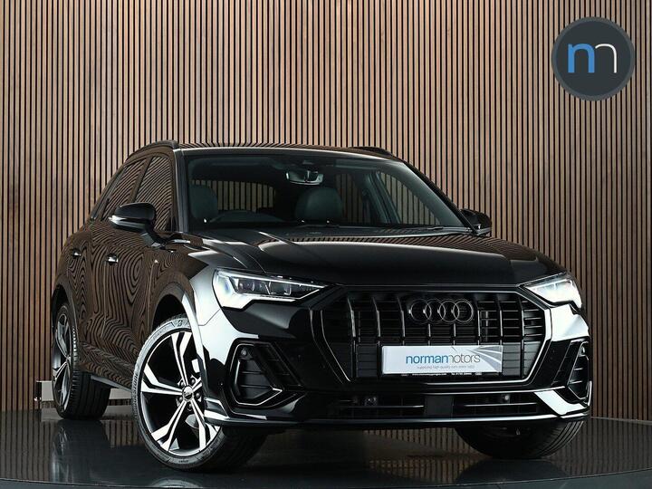 Audi Q3 1.5 TFSI CoD 35 Black Edition S Tronic Euro 6 (s/s) 5dr