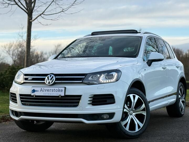 Volkswagen Touareg 3.0 TDI V6 BlueMotion Tech R-Line Tiptronic 4WD Euro 5 (s/s) 5dr Volkswagen Touareg 3.0 TDI V6 BlueMotion Tech R-Line Tiptronic 4WD Euro 5 (s/s) 5dr